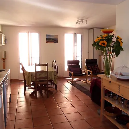 Apartment Grenache
